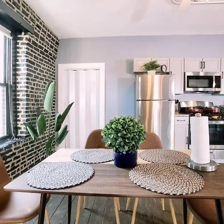Apartment Spacious 4br Near Mccormick & Soldier Field