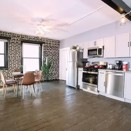 Apartment Spacious 4br Near Mccormick & Soldier Field *
