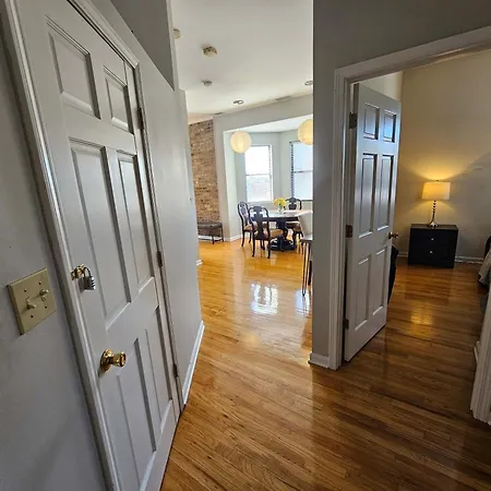 Apartment Two Bedroom West Loop Chicago