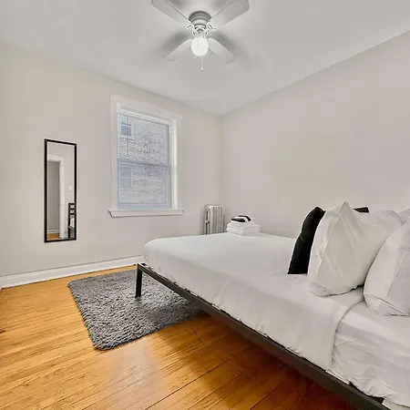 3br Spacious In - Newgard Rep * Chicago