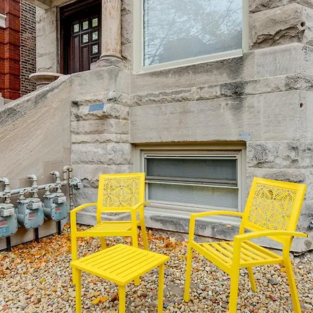 6 Mi To Dtwn: Dog-friendly W/ Hot Tub! Holiday home