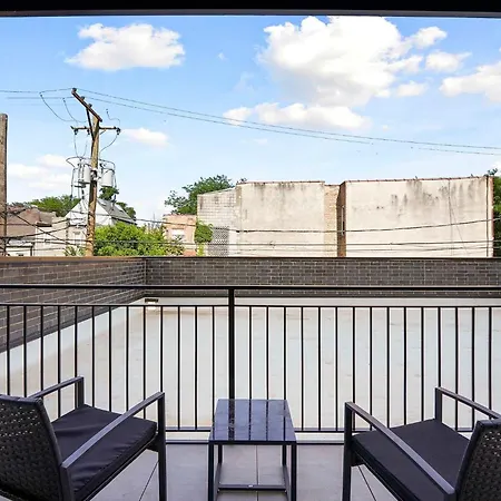 Apartment Modern By Med District With Parking & Laundry Chicago