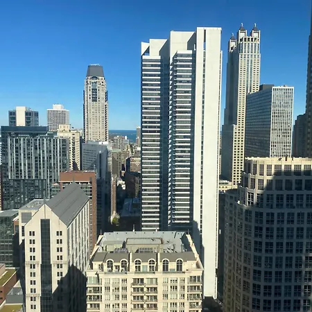 River North Magnificent Mile Condo, And Views, 43rd Floor Corner, Parking Included! Apartment Chicago