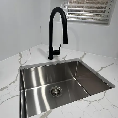 Private 2br 2ba Heart Of Boystown Walk To Wrigley Apartment Chicago