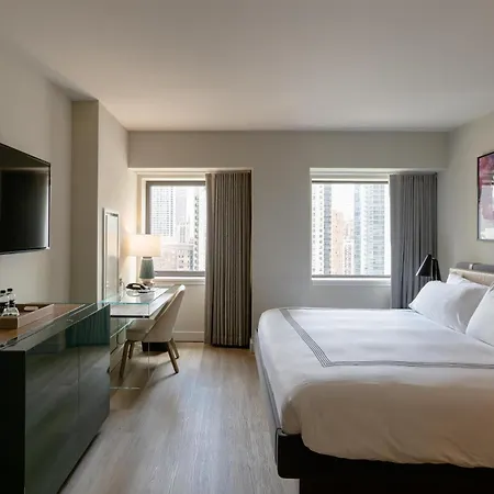Thompson Chicago, By Hyatt 4*