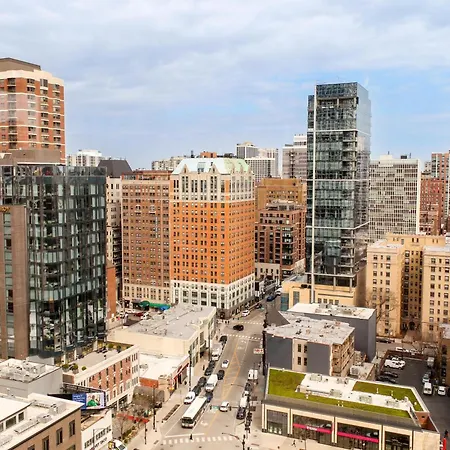 Thompson Chicago, By Hyatt
