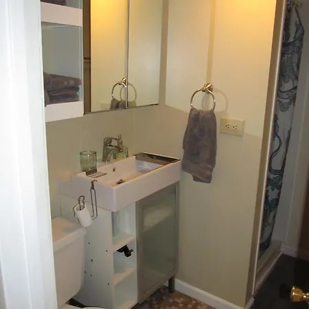 Apartment Cozy Vintage Near Downtown *