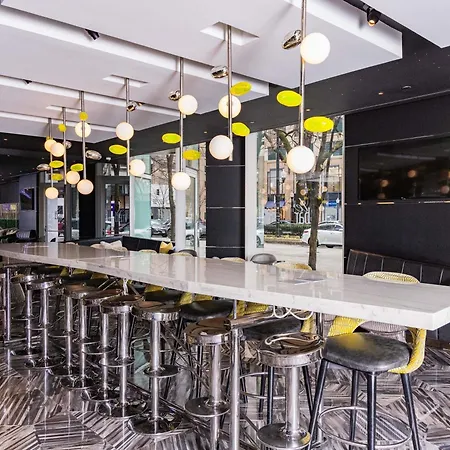 Sofitel Magnificent Mile 5*