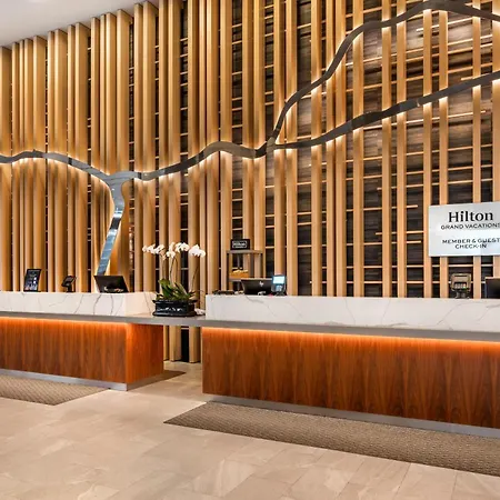 Hilton Grand Vacations Club Magnificent Mile 3* Chicago