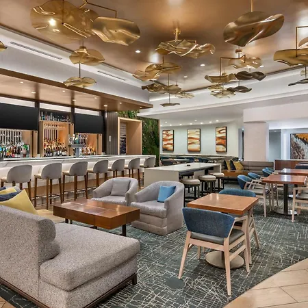 Hilton Grand Vacations Club Magnificent Mile Chicago