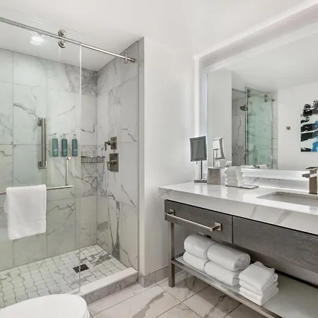 Hilton Grand Vacations Club Magnificent Mile 3*