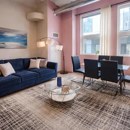 Apartment Mccormick Place Magnificent 2br With Optional Parking, Patio, Gym Access Near Grant Park, Museums, Soldier Field & Shore