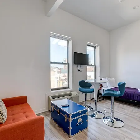 747 Lofts By Redawning - River West, Second Floor Chicago
