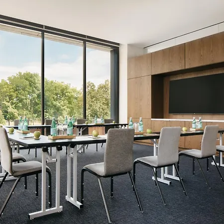 The Study At The Of Hotel 4*