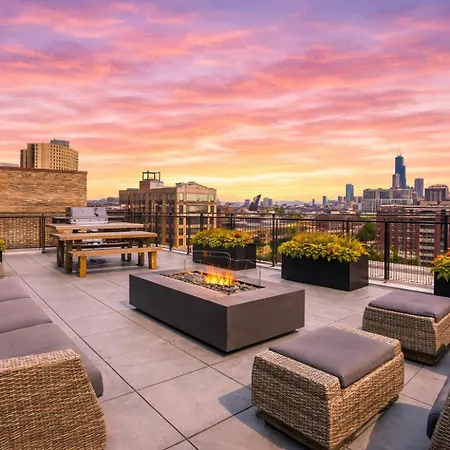 Bright 2br With Gym And Optional Parking Near Soldier Field, Museum Campus, Mccormick Place Apartment Chicago