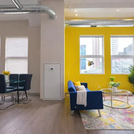 Modern 2br South Loop Gem Near Mccormick Place, Navy Pier, Adler Planetarium & Columbia College Apartment *