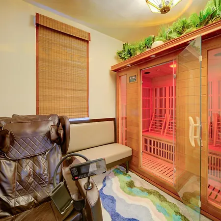 The Twin Lions: Bespoke Travel W/ Speakeasy* * Chicago