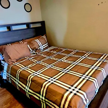 Comfortable & Relaxing Charming 3br Unit Apartment Chicago