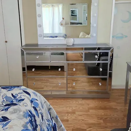 Comfortable & Relaxing Charming 3br Unit * Chicago