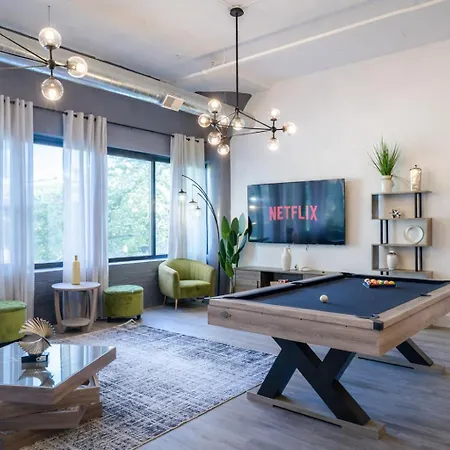Mccormick By Slumber 5* Chicago