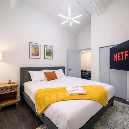Mccormick By Slumber Hotel 5*