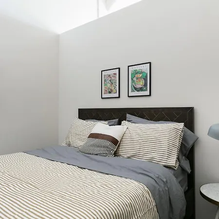 Downtown Mich Ave - 6 Penthouses, Sleep 25