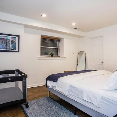 King Bed L Cta L United Center L Near Kasama L Patio Holiday home Chicago