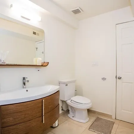 Holiday home King Bed L Cta L United Center L Near Kasama L Patio
