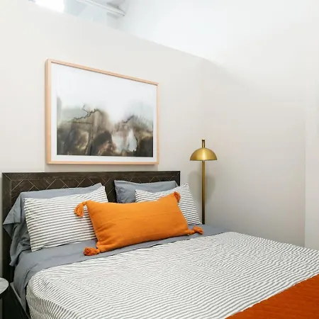 Downtown Mich Ave - 6 Penthouses, Sleep 25 * Chicago