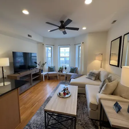 2br Near Obama Presidential Ctr And Uofc Med Ctr