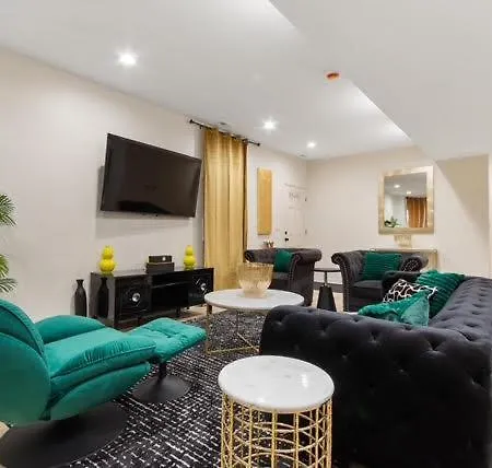 Modern 3br Near United Center * Chicago