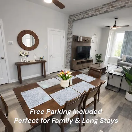 Stylish 2bedroom W Games & Free Parking *