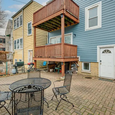 Holiday home 1 Mi To Wrigley! Quintessential Chi-town Greystone Chicago