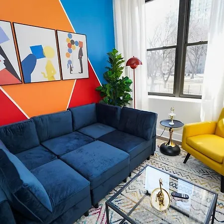 South Loop 2br 420-friendly Near Mccormick & Chinatown