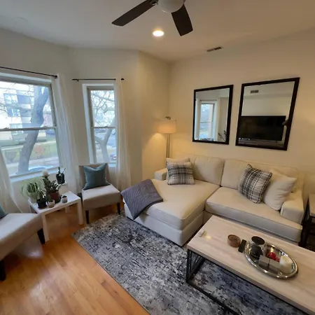 2br Near Obama Presidential Ctr And Uofc Med Ctr