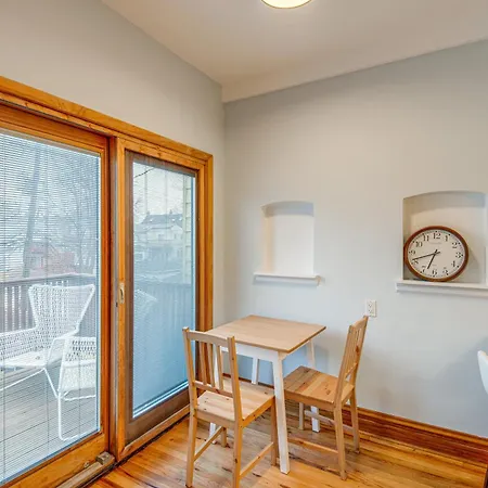 Holiday home 1 Mi To Wrigley! Quintessential Chi-town Greystone Chicago