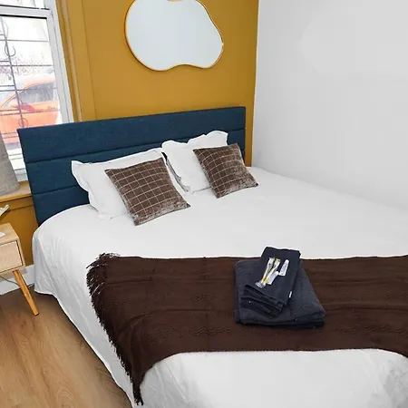 Apartment 3br King Beds Sleeps 8 Near Humboldt Park *