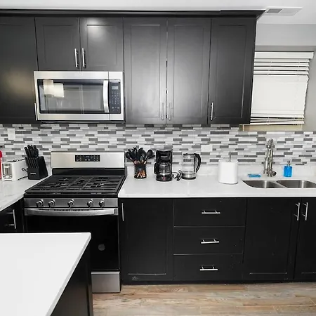 Cozy 2br Unit Near Garfield Park & United Center