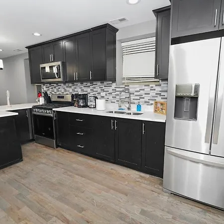 Apartment Cozy 2br Unit Near Garfield Park & United Center Chicago