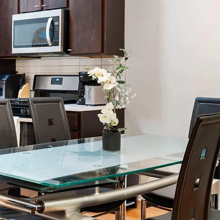 4br 3ba Pilsen Retreat - 10 Min From Downtown Apartment Chicago