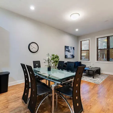 4br 3ba Pilsen Retreat - 10 Min From Downtown *