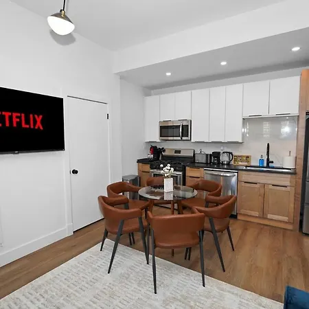 Apartment 3br King Beds Sleeps 8 Near Humboldt Park