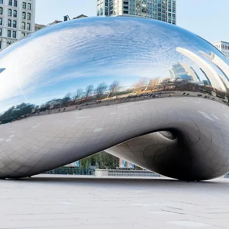 Livn Millennium Park Downtown Prem Apartment Chicago