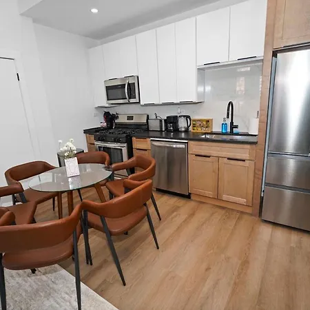 Apartment 3br King Beds Sleeps 8 Near Humboldt Park