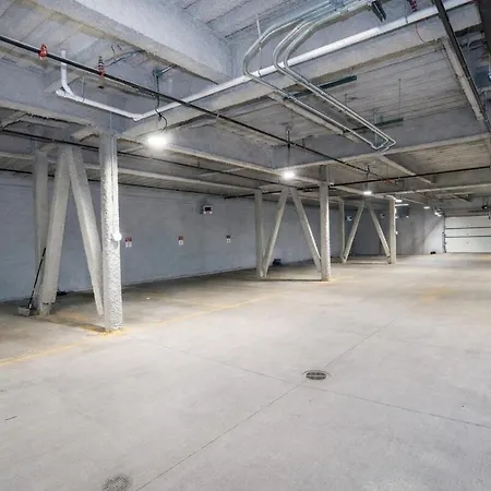 Apartment 4br South Loop With Rooftop And Gym Near Mccormick Place *