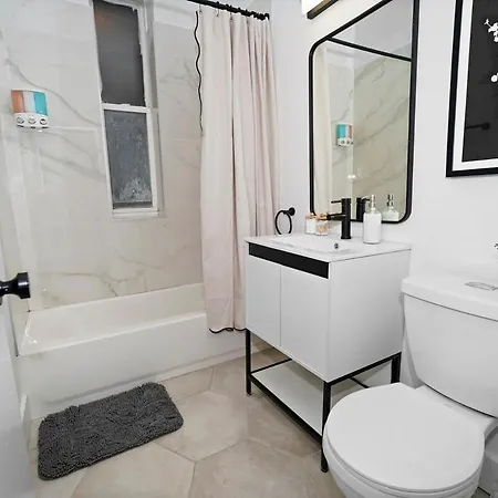 3br King Beds Sleeps 8 Near Humboldt Park