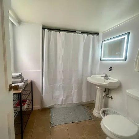 Apartment Lower Level Luxury