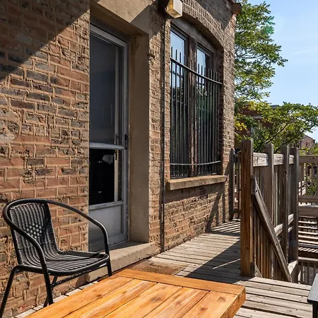 Flexhome Ukrainian Village 2br - Private Balcony & Walkable Location Chicago