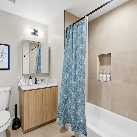 Edgewater With Free Parking Gym Modern Living *