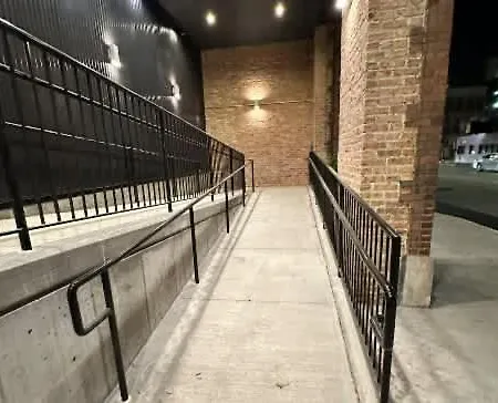 River North Rooftop With In And Out Parking 5 Apartment Chicago